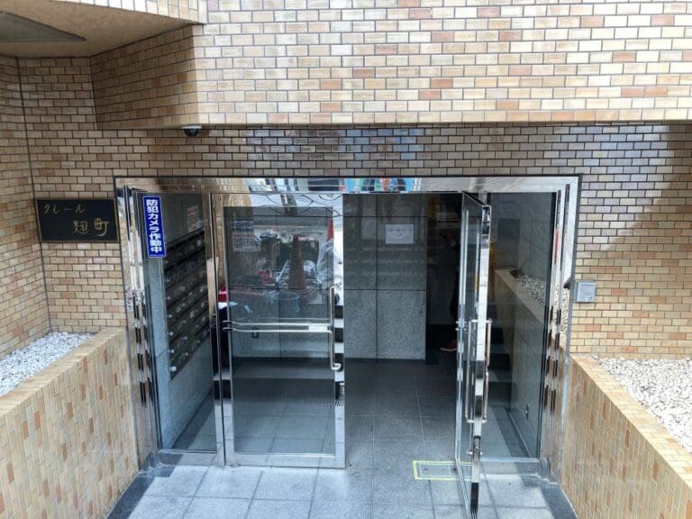 2.外観_05721_1半蔵門2ルートストレージ