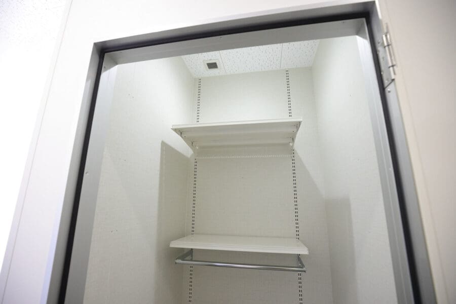 トランクルームジャーナル_blog_東四ツ木ルートストレージ_トランクルーム内